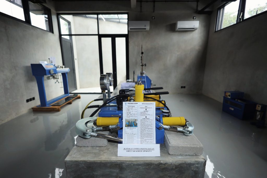 Inauguration of the Geomechanics Laboratory Building & Co-Working Space of PT Studio Mineral Batubara